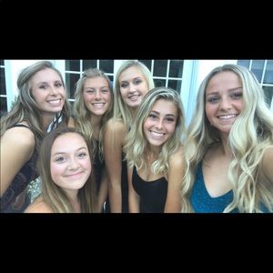 Meet your Posher, Lorie